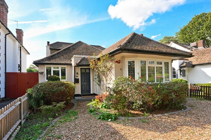 4 Bedroom Bungalow To Rent In Mayfield Road, Hersham, Walton-on-Thames, Surrey, KT12