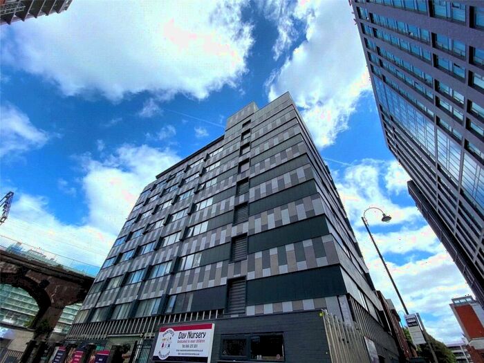 Apartment To Rent In Bracken House, - Charles Street, Manchester City Centre, Greater Manchester, M1