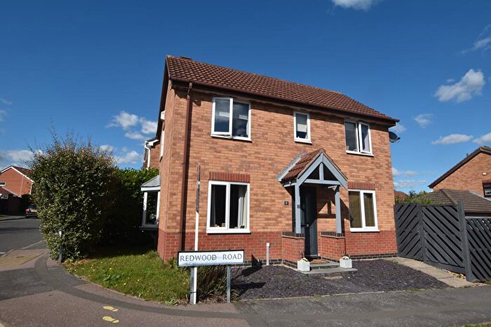 3 Bedroom Detached House For Sale In Redwood Road, Loughborough, LE11