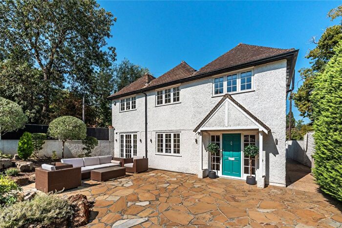 5 Bedroom Detached House For Sale In Ripley, Surrey, GU23