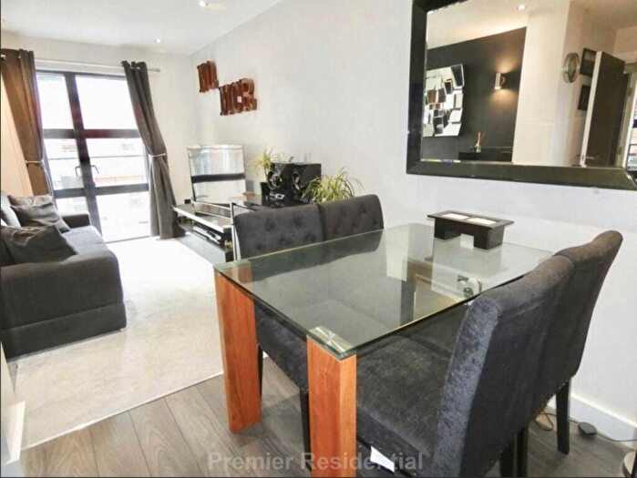 2 Bedroom Apartment To Rent In The Wentwood, Newton Street, Manchester, M1