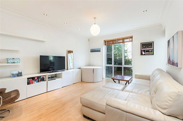 1 Bedroom Flat To Rent In Melliss Avenue, Kew Riverside, TW9