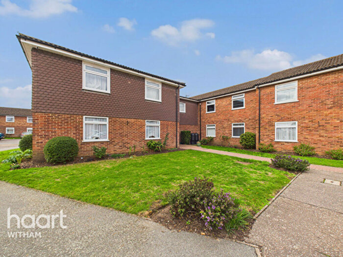 2 Bedroom Apartment For Sale In Shortridge Court, Witham, CM8