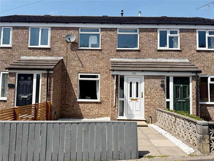 3 Bedroom Terraced House For Sale In Brosscroft Village, Hadfield, Glossop, Derbyshire, SK13