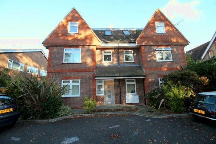 2 Bedroom Flat To Rent In Lavant Road, Chichester PO19