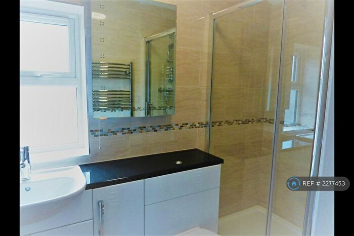 5 Bedroom Terraced House To Rent In Bath Street, Stoke, ST4