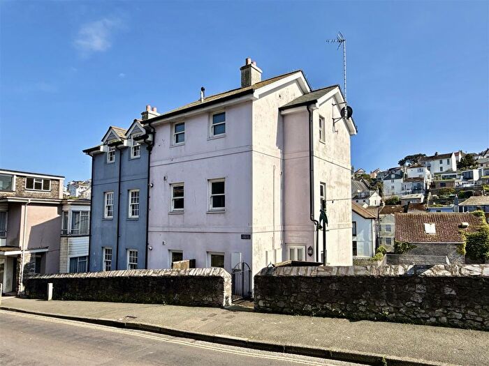 2 Bedroom Flat For Sale In Middle Street, Harbour Area, Brixham, TQ5