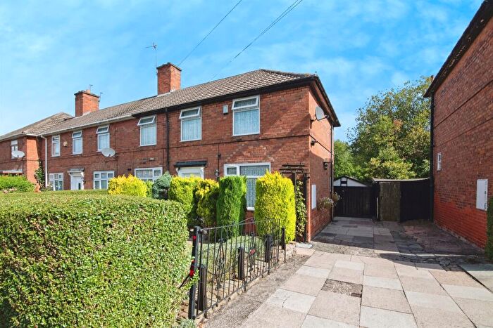 3 Bedroom End Of Terrace House For Sale In Beaconsfield Street, West Bromwich, B71