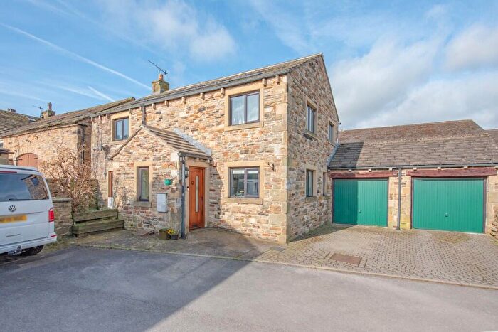 3 Bedroom Detached House For Sale In Garth Fold, Cononley, BD20