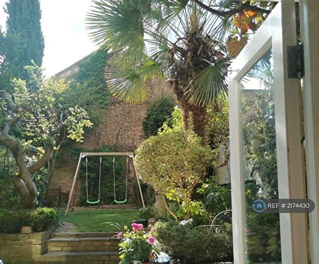 4 Bedroom Semi-Detached House To Rent In Richmond Road, Oxford, OX1