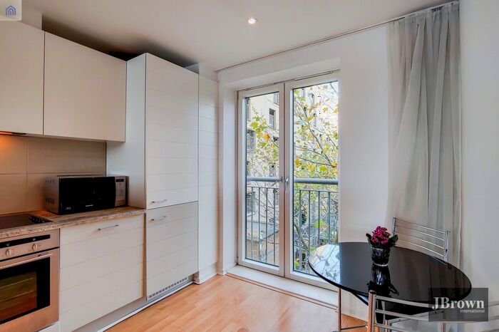 1 Bedroom Flat To Rent In Seacon Tower, London, E14