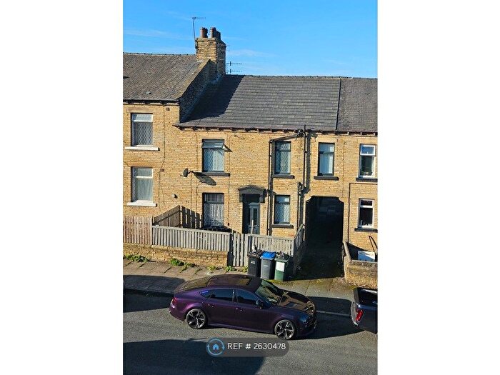 3 Bedroom Terraced House To Rent In Paley Terrace, Bradford, BD4