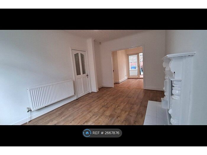 3 Bedroom End Of Terrace House To Rent In Station Road, Eccles, Manchester, M30