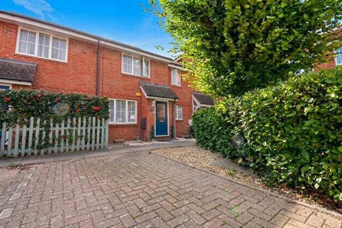 2 Bedroom Terraced House For Sale In Dorsey Drive, Bedford, MK42