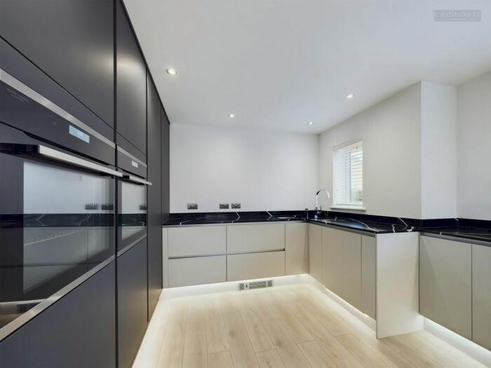 4 Bedroom Detached House For Sale In Market Rasen Way, Holbeach, PE12