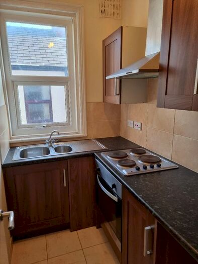 1 Bedroom Flat To Rent In Cheltenham Road, Blackpool, FY1