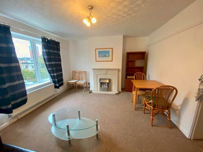 2 Bedroom Flat To Rent In New Street, Mount Pleasant, Swansea, SA1
