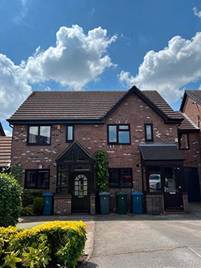 2 Bedroom House To Rent In Bampton Court, Gamston, NG2