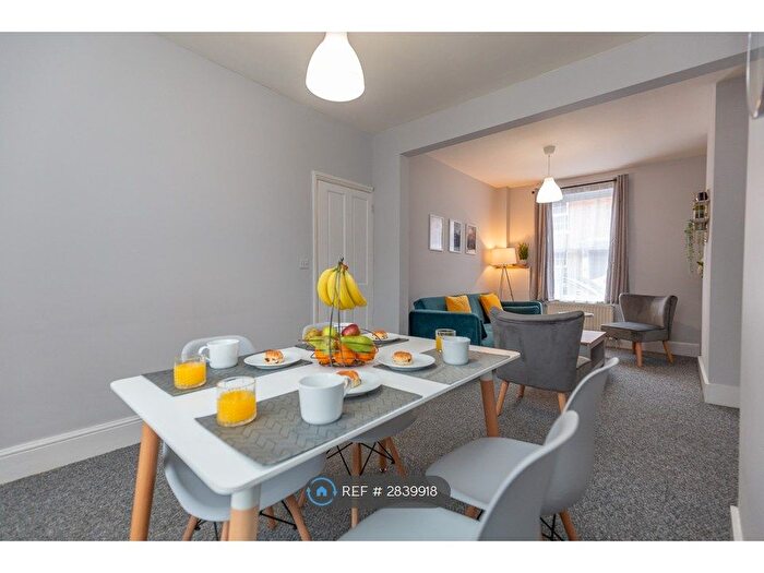 2 Bedroom Terraced House To Rent In Hampton Street, Northampton, NN1