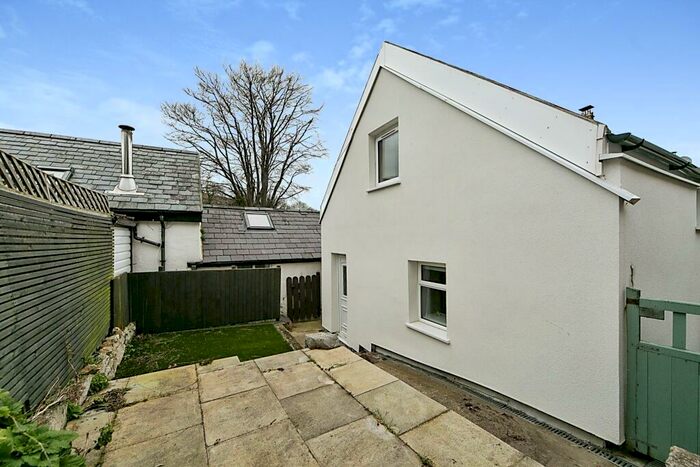 2 Bedroom Semi-Detached House For Sale In Rhyd-y-Foel, Abergele, LL22