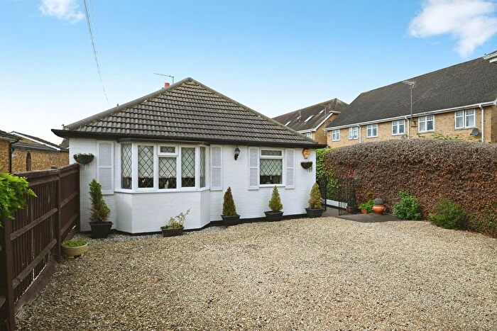 3 Bedroom Detached Bungalow For Sale In Windsor Road, Maidenhead, SL6