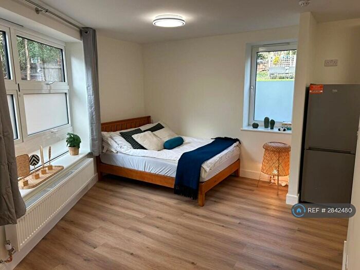 Studio To Rent In Akenside Road, London, NW3