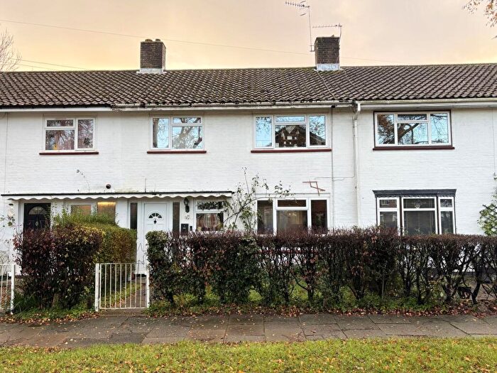 3 Bedroom Terraced House For Sale In Elsted Close, Crawley, RH11