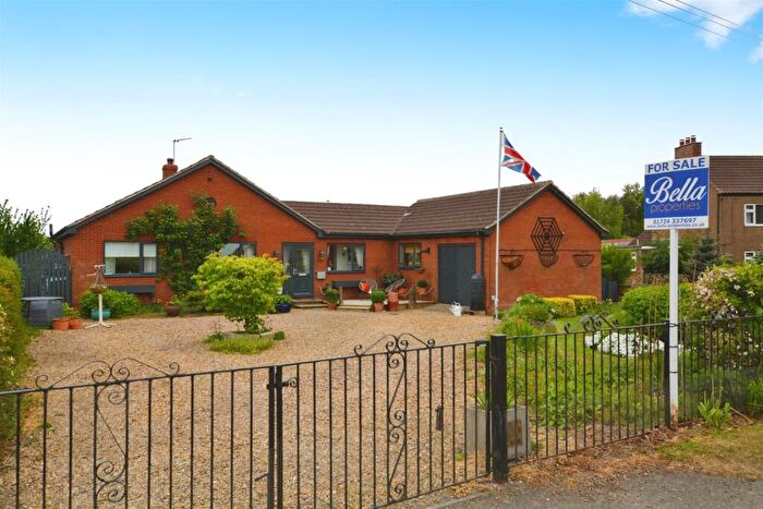 4 Bedroom Detached Bungalow For Sale In Crowle Road, Eastoft, DN17