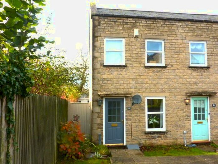 2 Bedroom End Of Terrace House To Rent In Ackerman Road, Chipping Norton, OX7