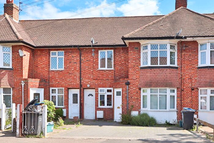 2 Bedroom Maisonette To Rent In Errol Gardens, New Malden, KT3
