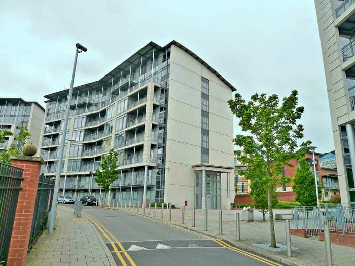 2 Bedroom Apartment To Rent In Langley Walk, Park Central, Birmingham, B15