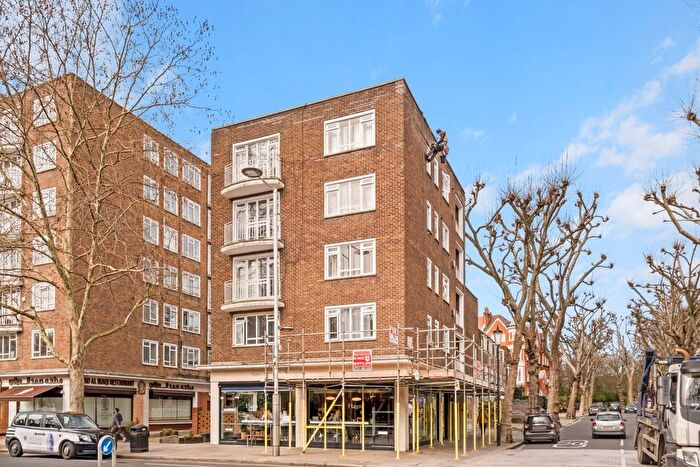 2 Bedroom Flat To Rent In Melbury Road, Kensington, W14