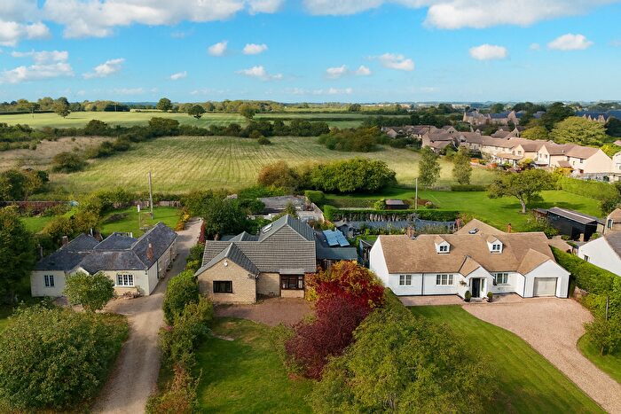 4 Bedroom Detached House For Sale In Brize Norton Road, Minster Lovell, Witney, OX29