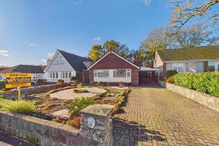 3 Bedroom Bungalow For Sale In Keighley Avenue, Broadstone, Dorset, BH18