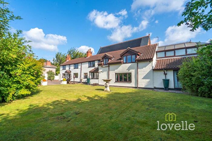 4 Bedroom Detached House For Sale In Gunthorpe, Doncaster, DN9