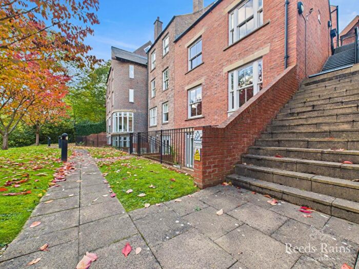 2 Bedroom Apartment For Sale In South Street, St. Helens Well, Durham, DH1