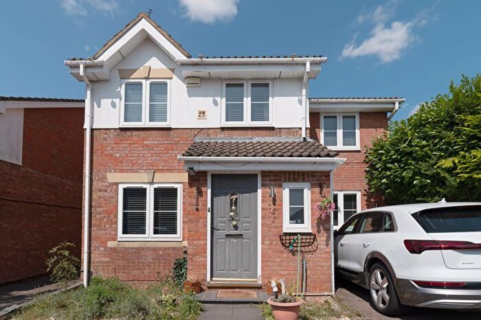 4 Bedroom Property To Rent In Highfield, Watford, WD19