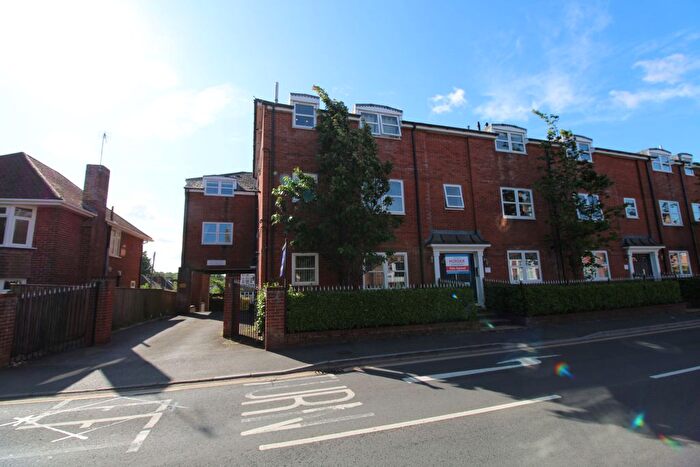 2 Bedroom Flat To Rent In Salisbury Road, Blandford Forum, DT11