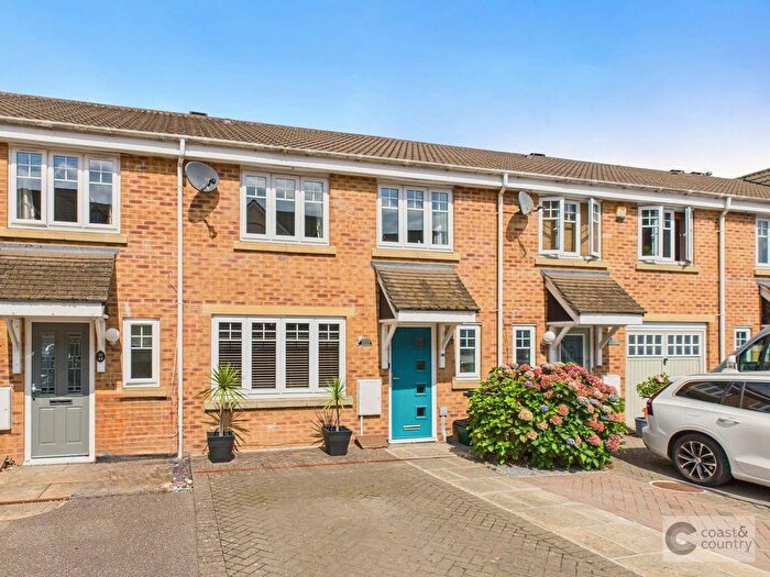 4 Bedroom Terraced House For Sale In Hamilton Drive, Jetty Marsh, Newton Abbot, TQ12