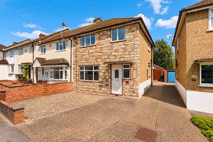 3 Bedroom End Of Terrace House For Sale In Kings Road, London Colney, St Albans, Hertfordshire, AL2