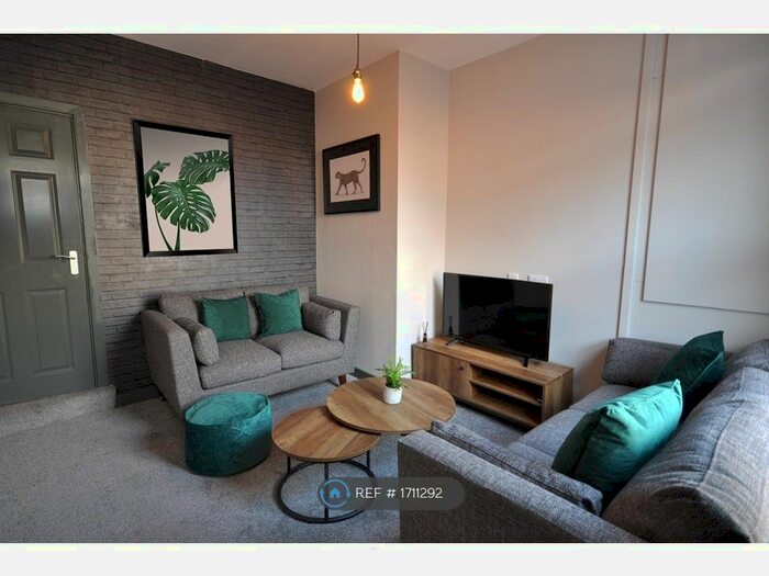 5 Bedroom Terraced House To Rent In Highfield Road, Leeds, LS13