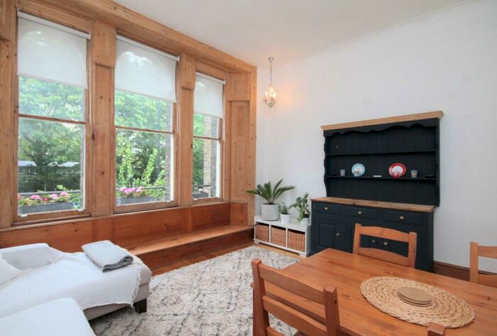 2 Bedroom Flat To Rent In North Villas, Camden, NW1