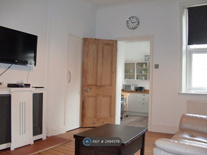 2 Bedroom Flat To Rent In Sandyford, Newcastle Upon Tyne, NE2