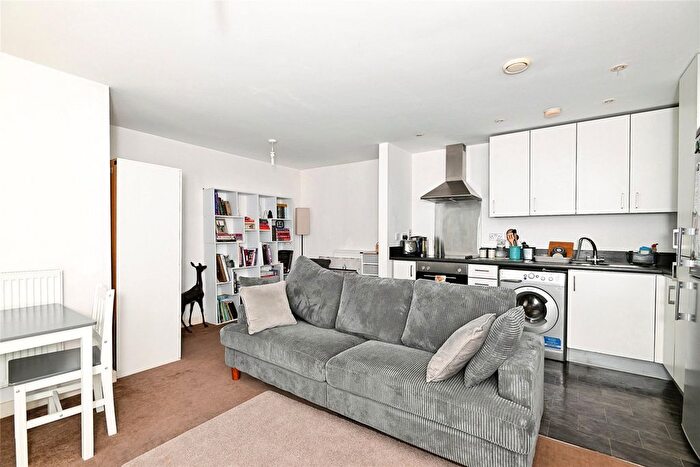 1 Bedroom Flat For Sale In Church Street, Maidstone, Kent, ME14
