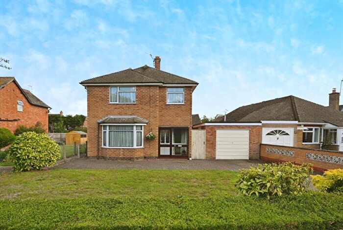 4 Bedroom Detached House For Sale In Alwyn Road, Bilton, Rugby, CV22
