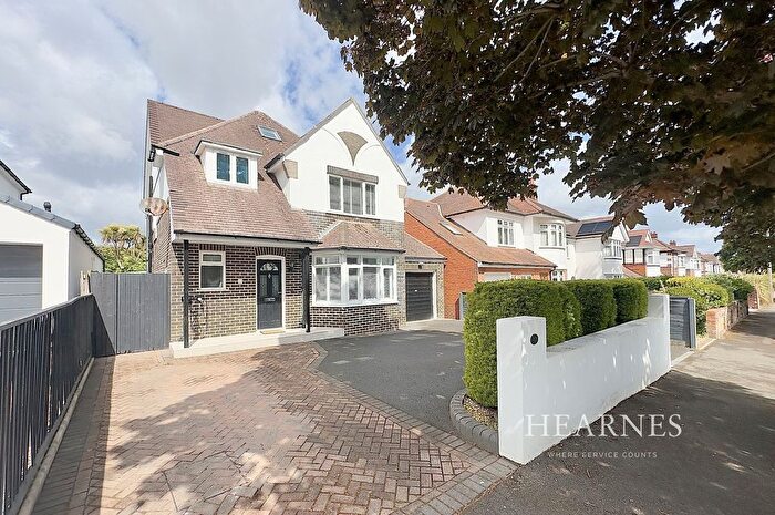 5 Bedroom Detached House For Sale In Gainsborough Road, Littledown, Bournemouth, BH7