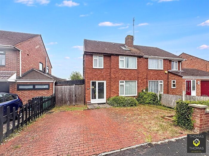 3 Bedroom Semi Detached House For Sale In Lynton Road, Hucclecote, GL3