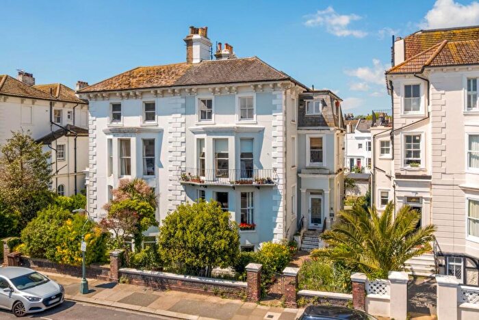 2 Bedroom Apartment For Sale In Medina Villas, Hove, BN3