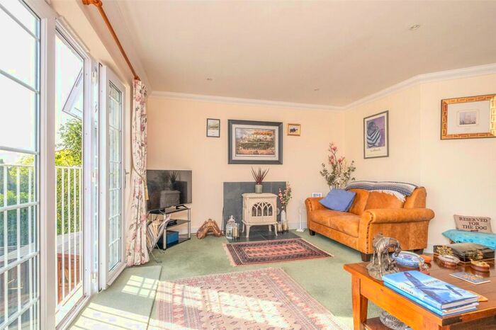 3 Bedroom End Of Terrace House For Sale In Hillcrest, Mill Lane, Storrington, Pulborough, RH20