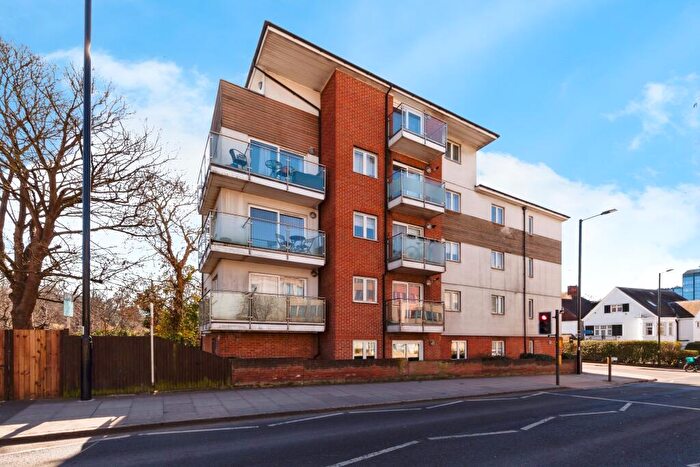 3 Bedroom Apartment To Rent In Ashton Court, Chatsworth Road, Croydon, CR0